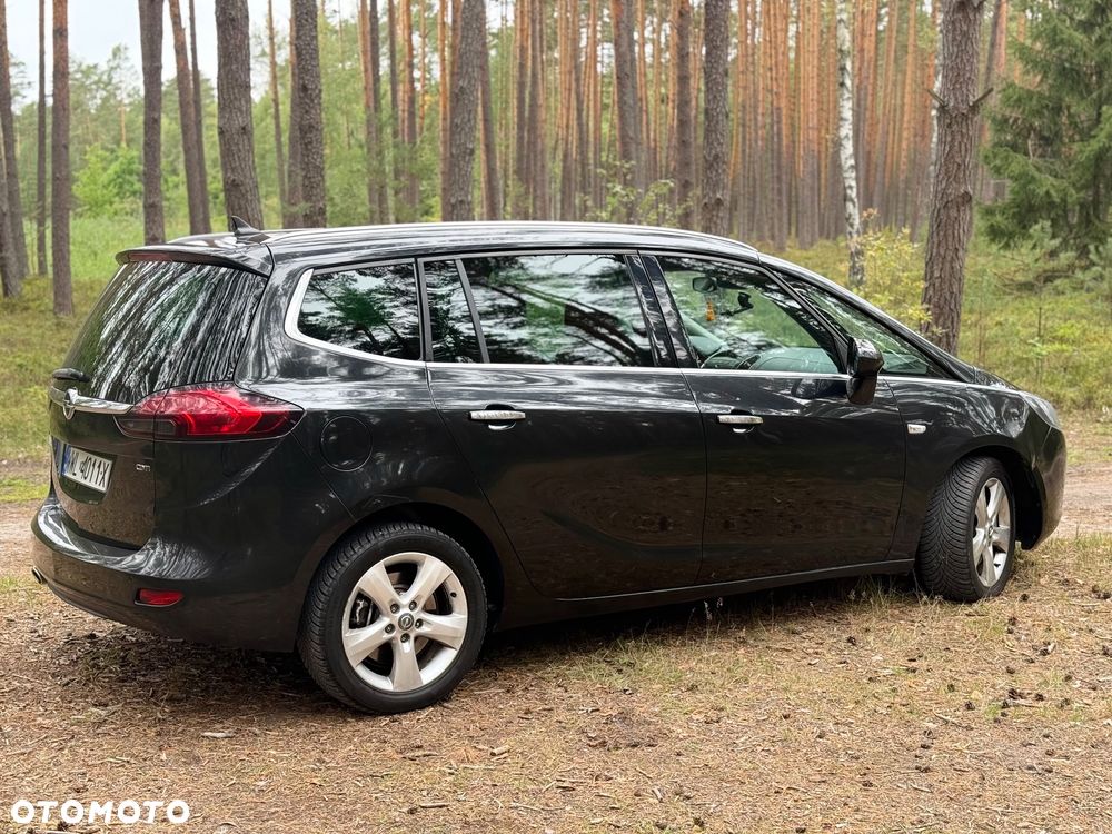 Opel Zafira - 18