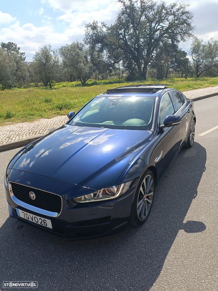 Jaguar XE 20d Aut. Portfolio - 22