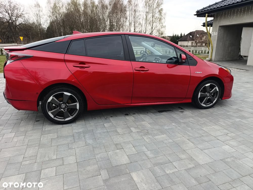 Toyota Prius Hybrid Executive - 6