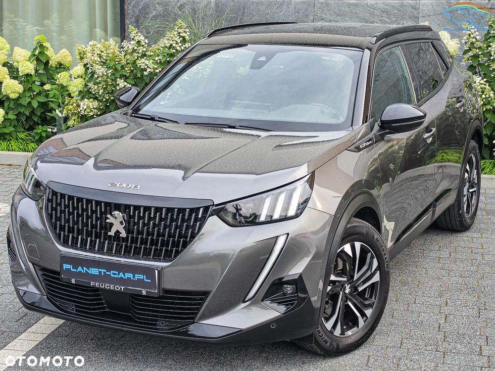 Peugeot 2008 BlueHDi 130 EAT8 GT - 4