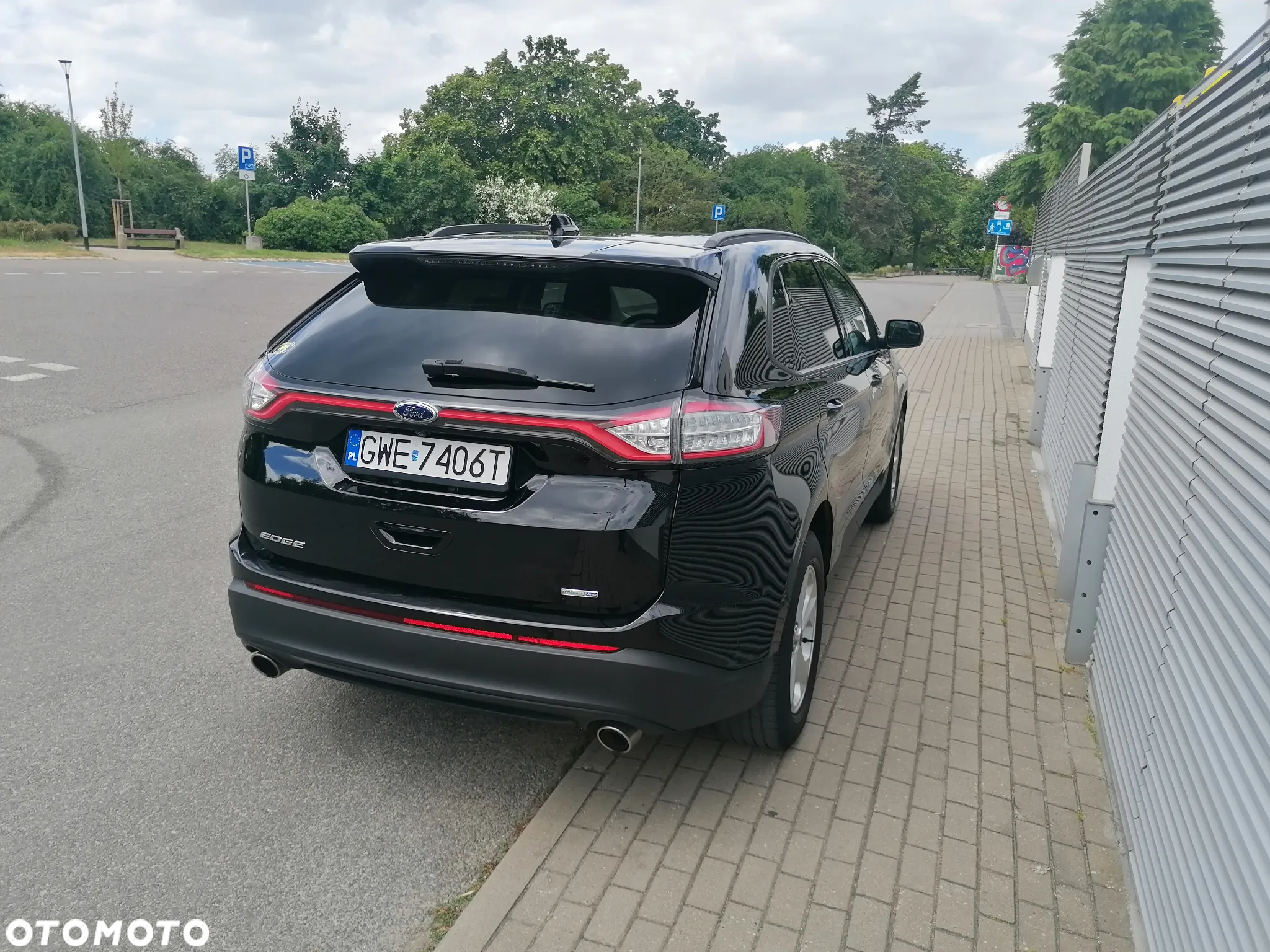 Ford Edge - 9