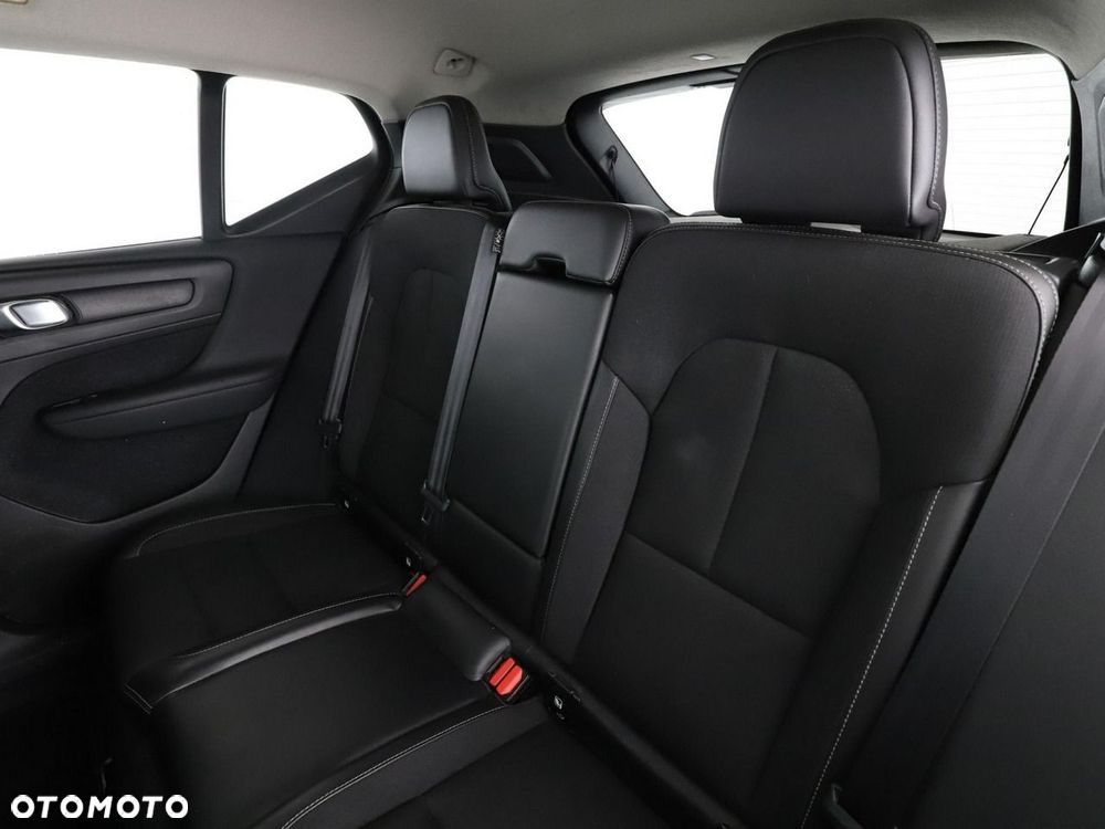 Volvo XC 40 D3 AWD - 18
