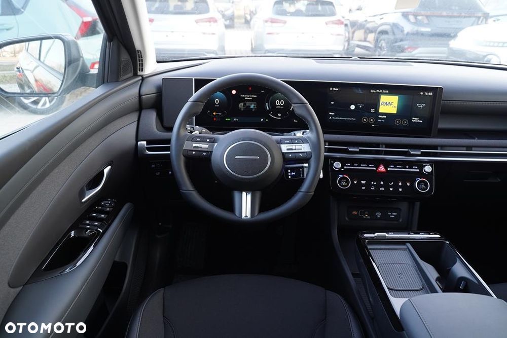 Hyundai Tucson 1.6 T-GDi HEV Executive 2WD - 12