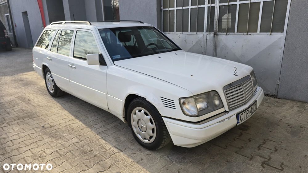 Mercedes-Benz W124 (1984-1993) - 11