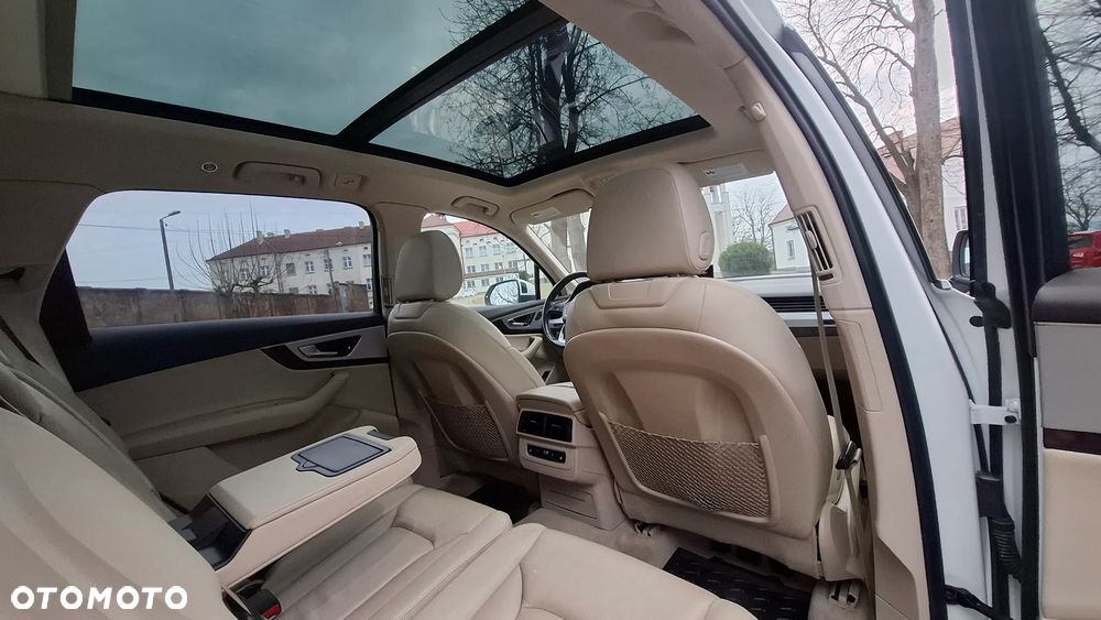 Audi Q7 - 15
