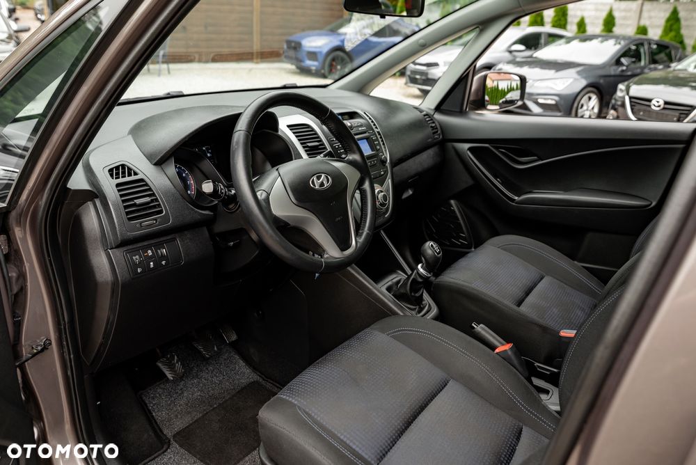Hyundai ix20 1.4 blue Style - 16