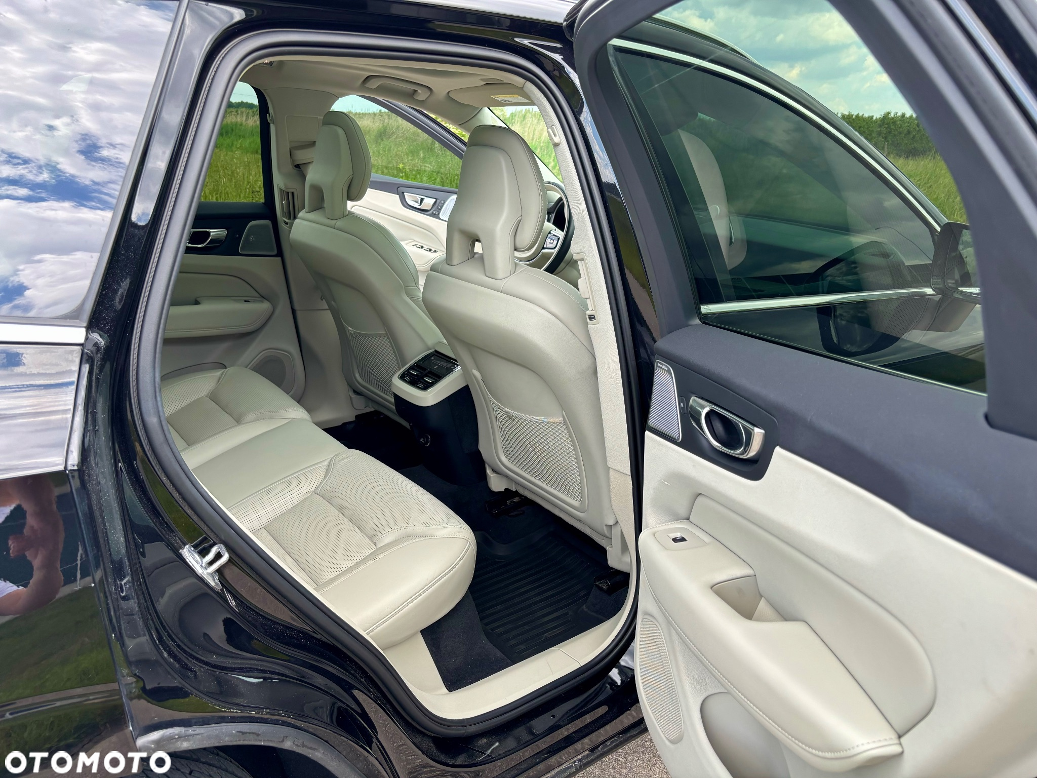 Volvo XC 60 T6 AWD Inscription - 13