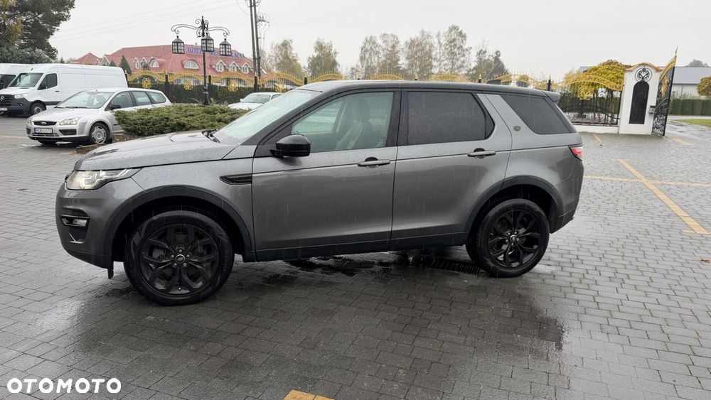 Land Rover Discovery Sport 2017 photo 2