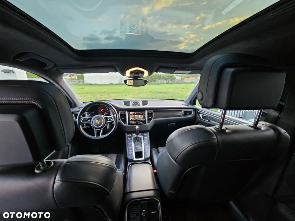 Porsche Macan - 26