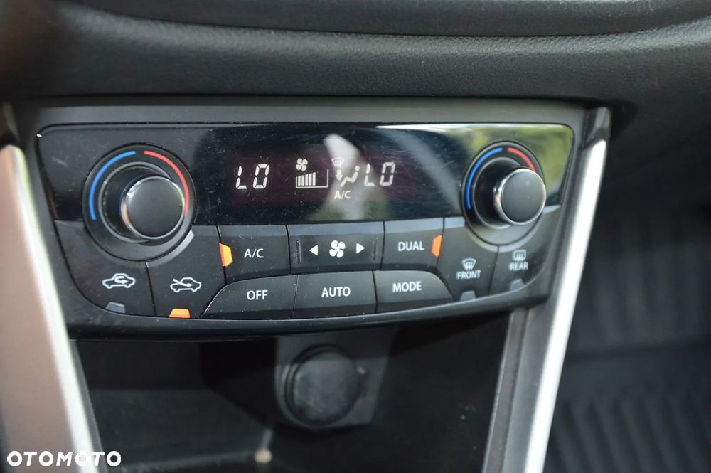 Suzuki SX4 S-Cross 1.4 T Premium - 32
