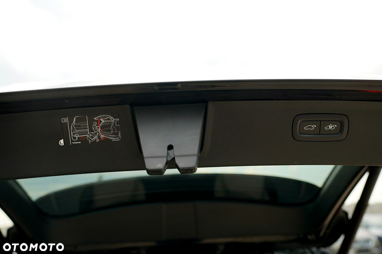Volvo XC 90 - 18