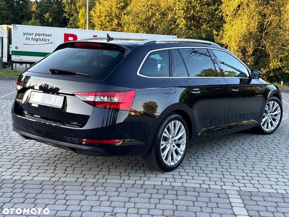 Skoda Superb 2.0 TDI DSG Premium Edition - 4