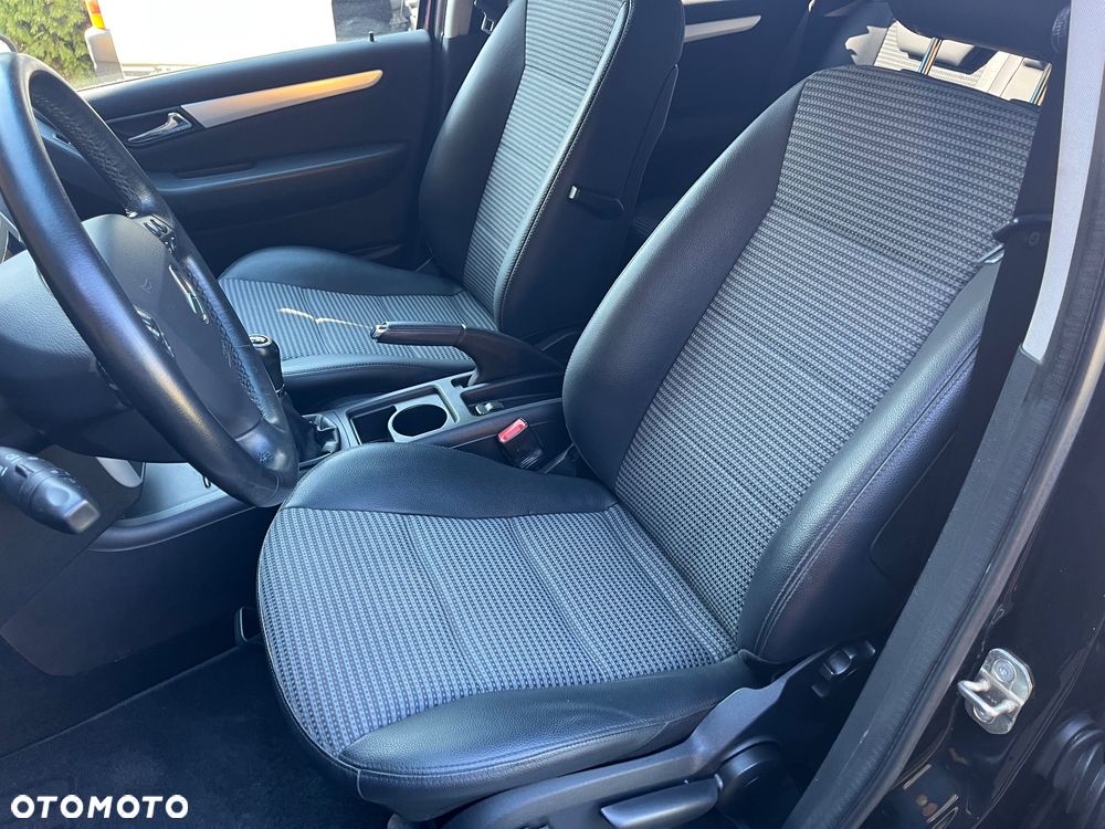Mercedes-Benz Klasa A 170 BlueEFFICIENCY Avantgarde - 6
