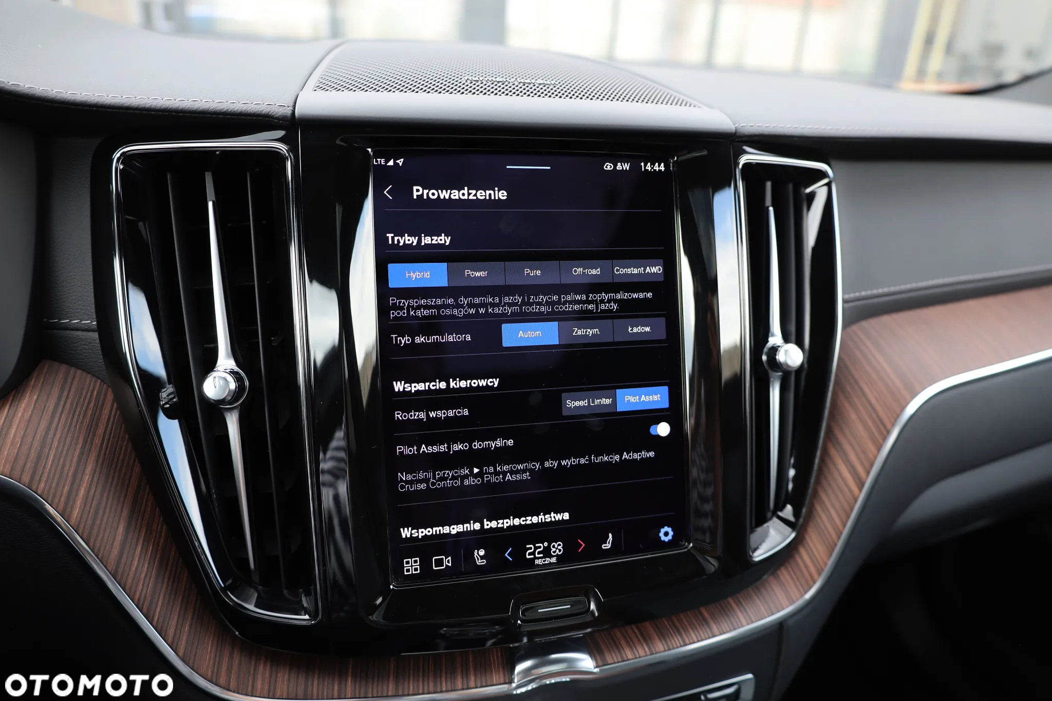 Volvo XC 60 T6 AWD Plug-In Hybrid Inscription - 9