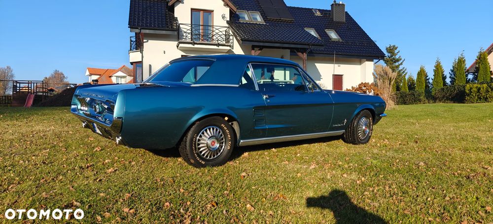 Ford Mustang - 6