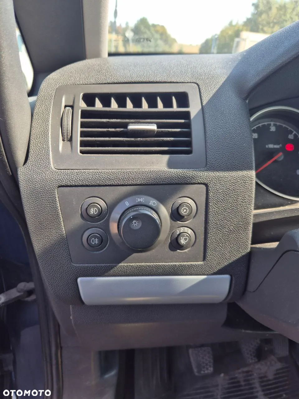 DAWCA CZESCI OPEL ZAFIRA 1.9CDTI W KOLOR 21B - 25