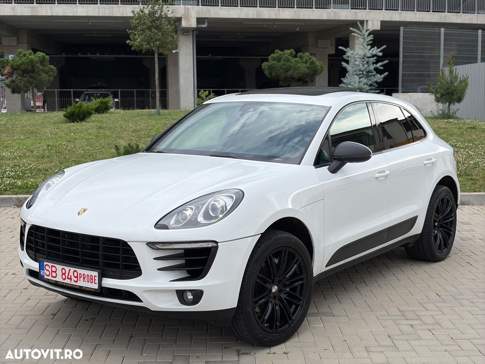 PORSCHE Macan 2015