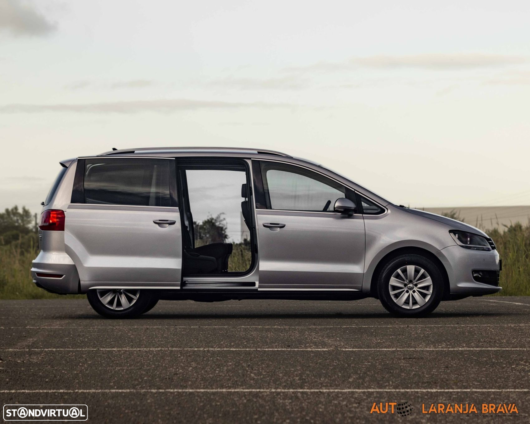 VW Sharan 2.0 TDI Confortline - 13