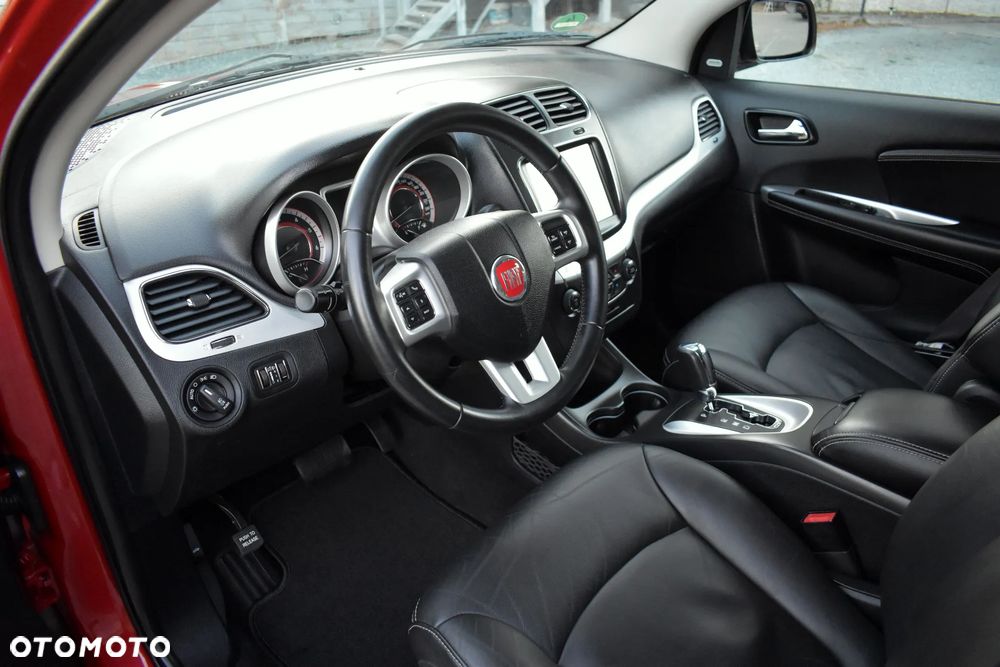 Fiat Freemont 2.0 Multijet 16V DPF Automatik Allrad Black Code - 24