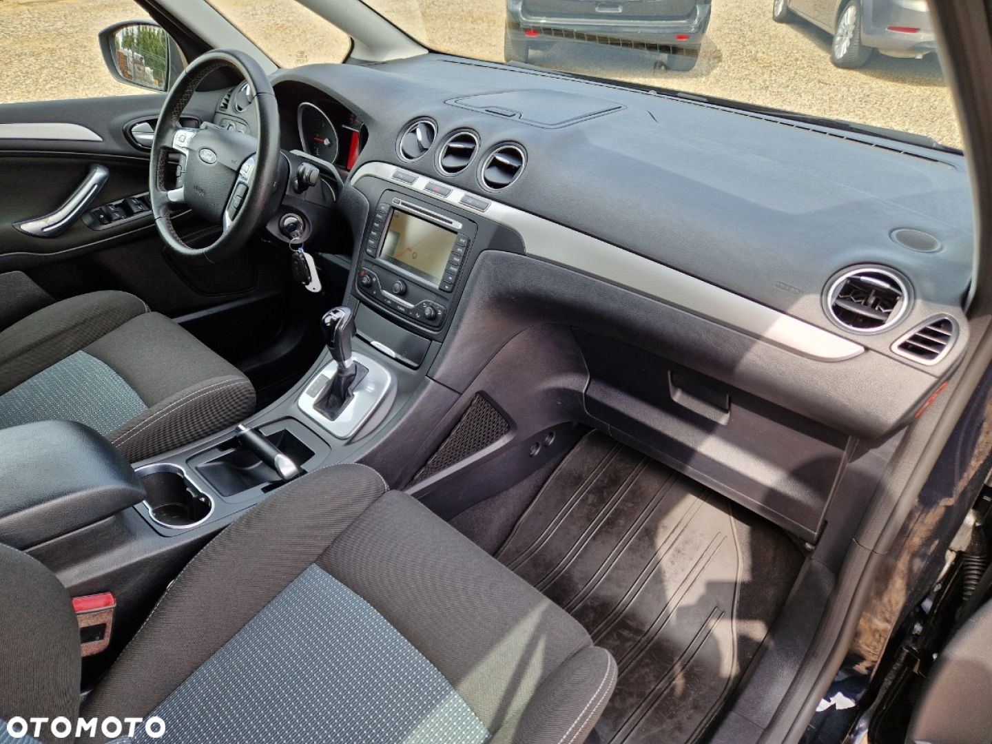 Ford S-Max - 18