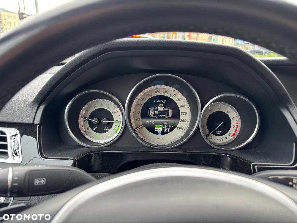 Mercedes-Benz Klasa E 400 7G-TRONIC Edition - 6