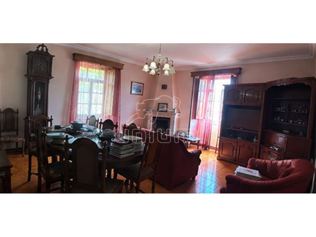 Moradia T3 em Mazarefes | Viana do Castelo com Garagem e Amplo Quintal - Grande imagem: 5/10