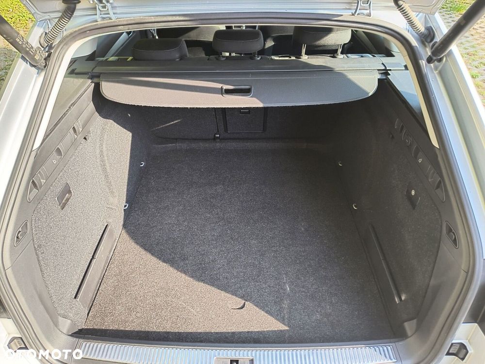 Skoda Superb 2.0 TDI SCR Ambition DSG - 27