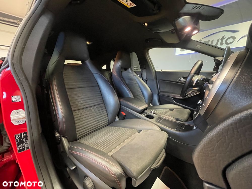 Mercedes-Benz CLA 200 7G-DCT AMG Line - 10