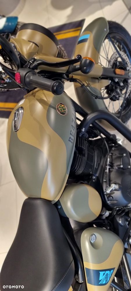 Royal Enfield Classic - 6