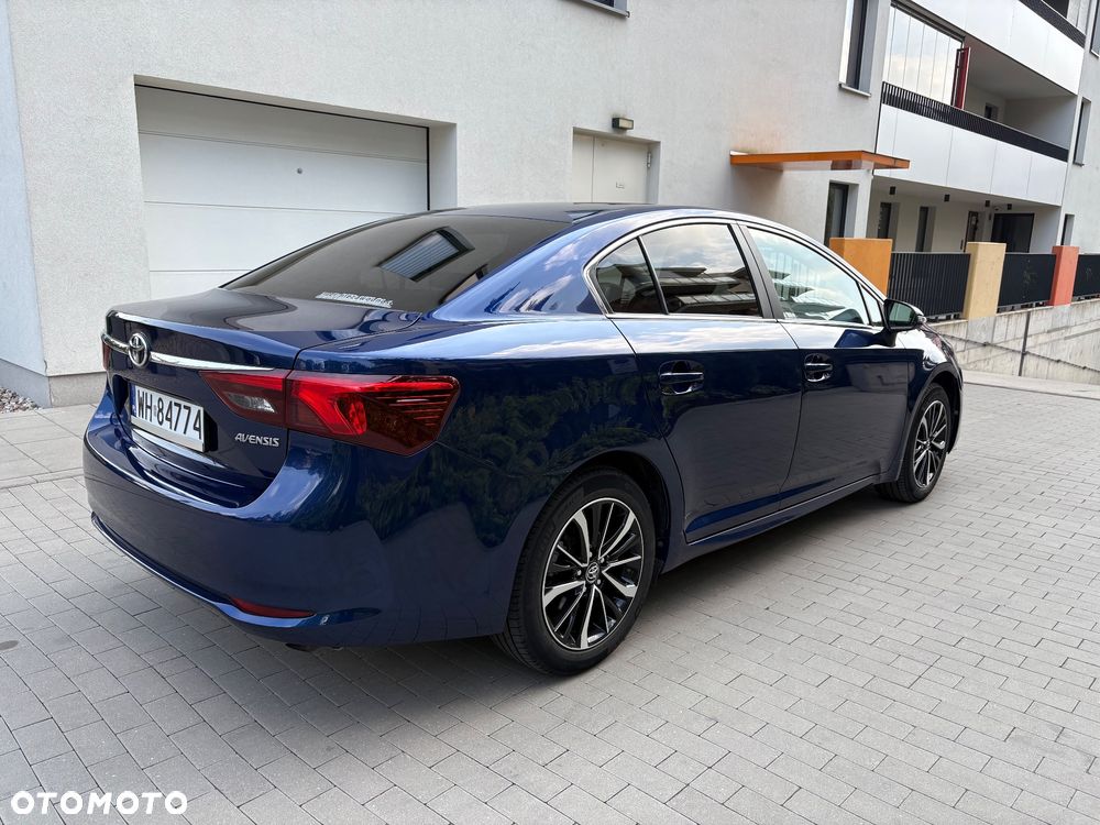 Toyota Avensis 1.8 Premium MS - 6
