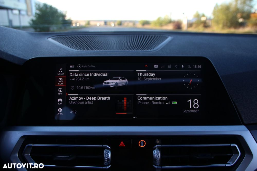 BMW Seria 3 330i xDrive AT - 16