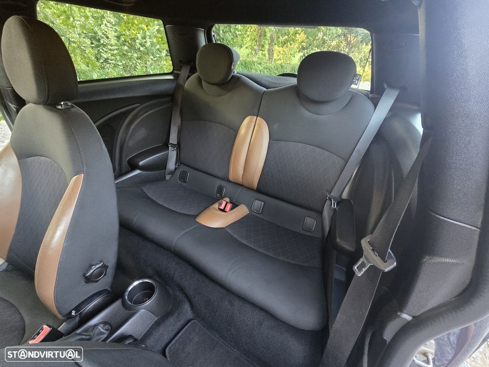 MINI 3 Portas Cooper D - 15