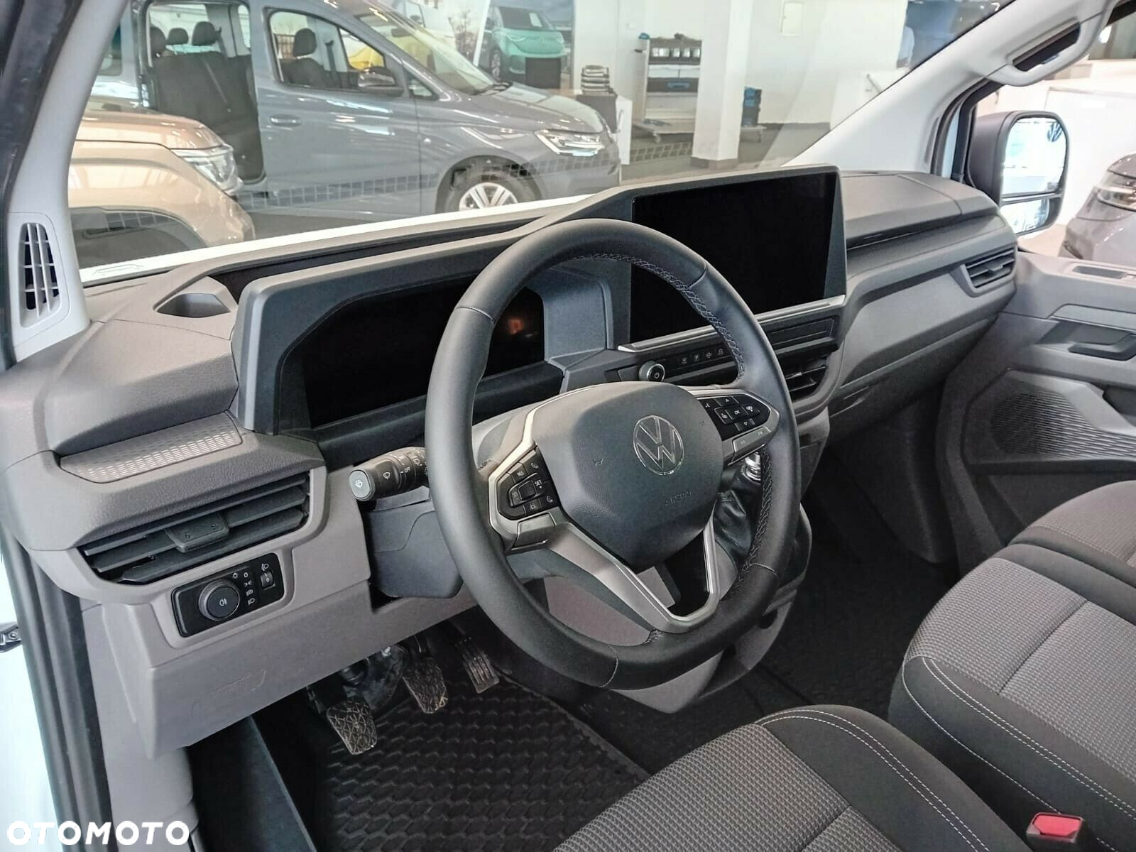 Volkswagen Caravelle - 5