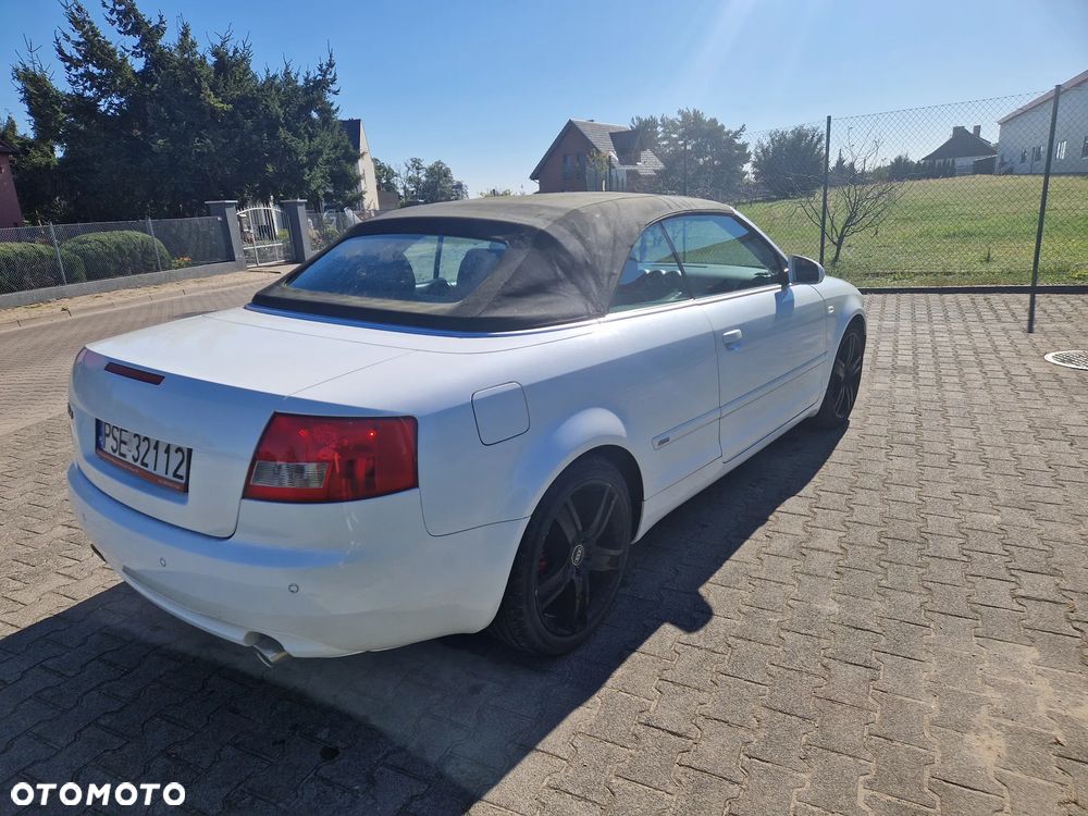 Audi A4 Cabrio - 4