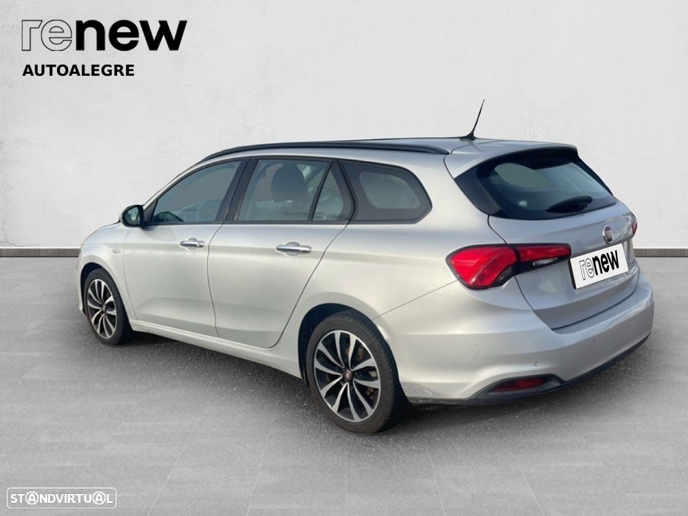 Fiat Tipo Station Wagon 1.3 M-Jet Lounge - 6