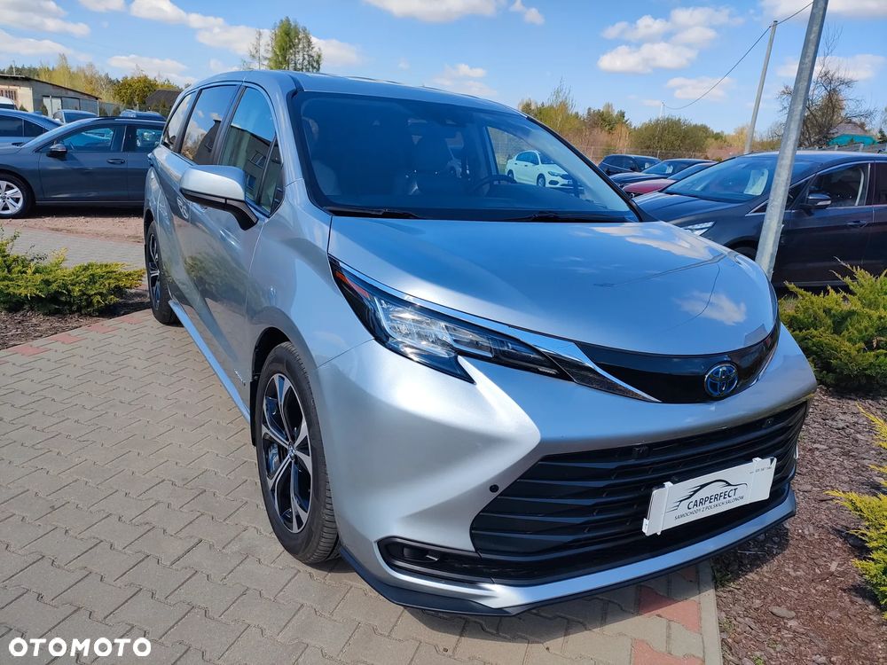 Toyota Sienna - 13