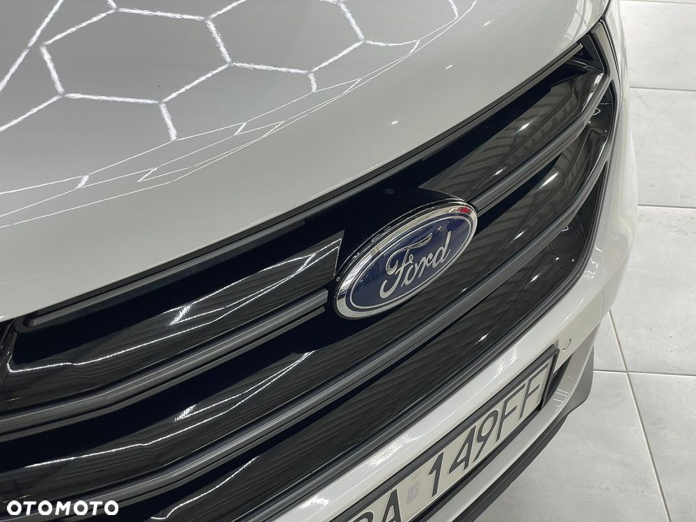 Ford Edge 2.0 TDCi Bi-Turbo 4x4 ST-LINE - 6