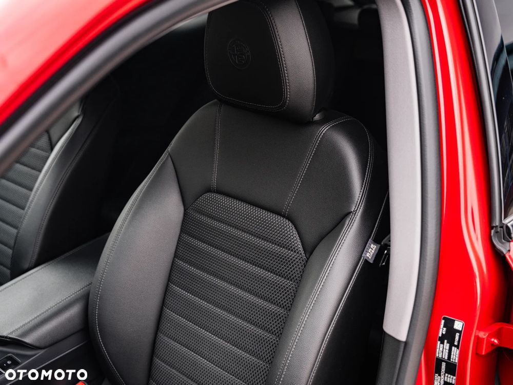 Alfa Romeo Stelvio 2.0 Turbo Sprint Q4 - 20