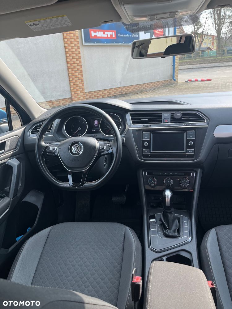 Volkswagen Tiguan - 19