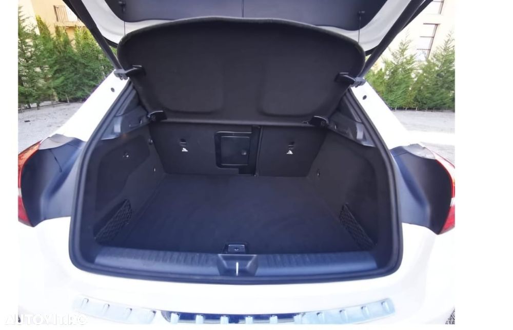 Mercedes-Benz GLA 220 d 4MATIC 7G-DCT AMG Line - 24