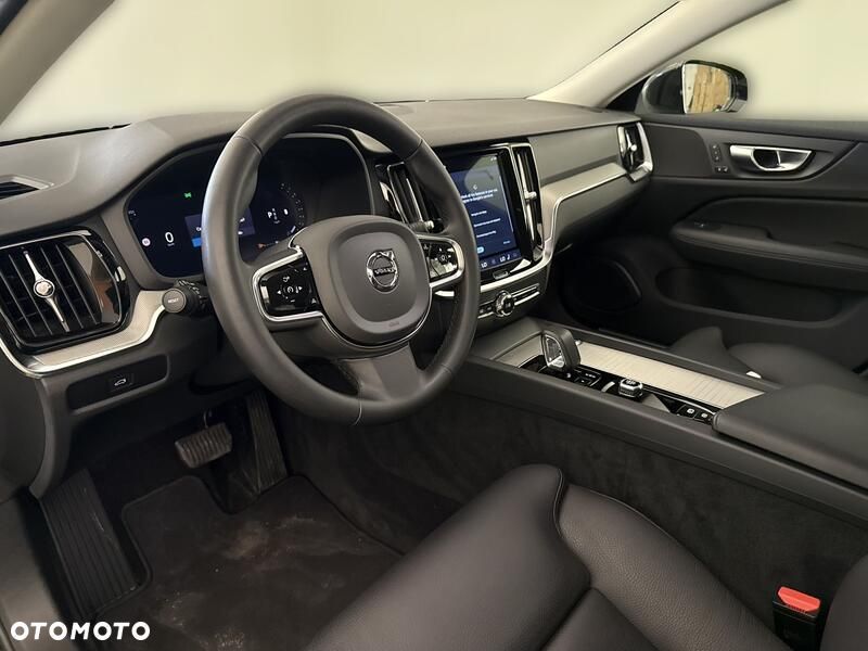 Volvo V60 B3 B Plus Dark - 10