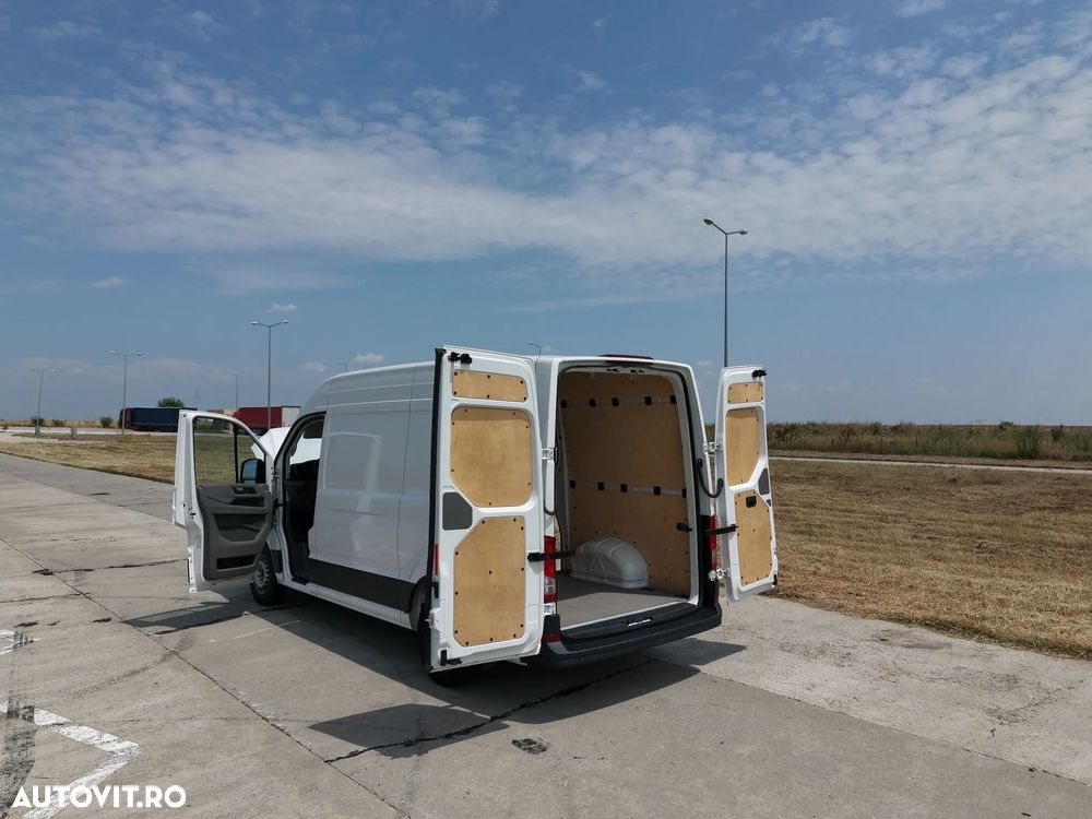 Volkswagen Crafter - 5