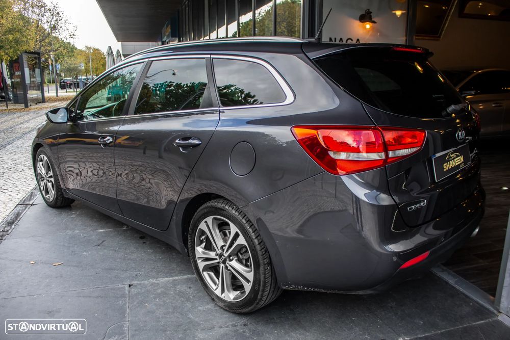 Kia Ceed SW 1.6 CRDi GT Line - 3
