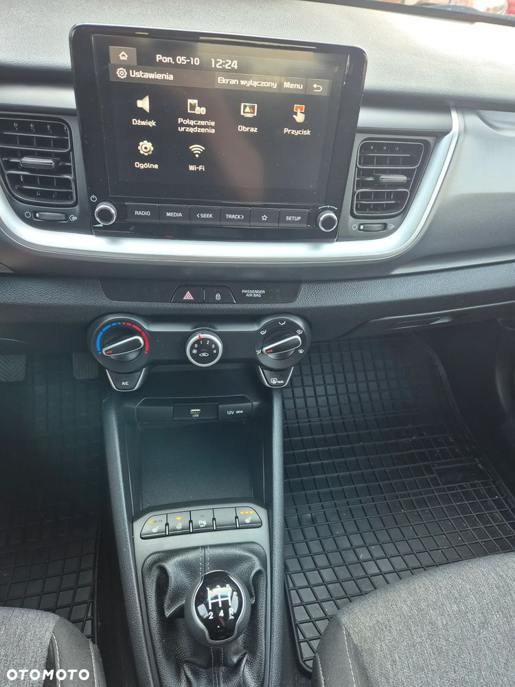 Kia Stonic 1.2 L Business Line - 22