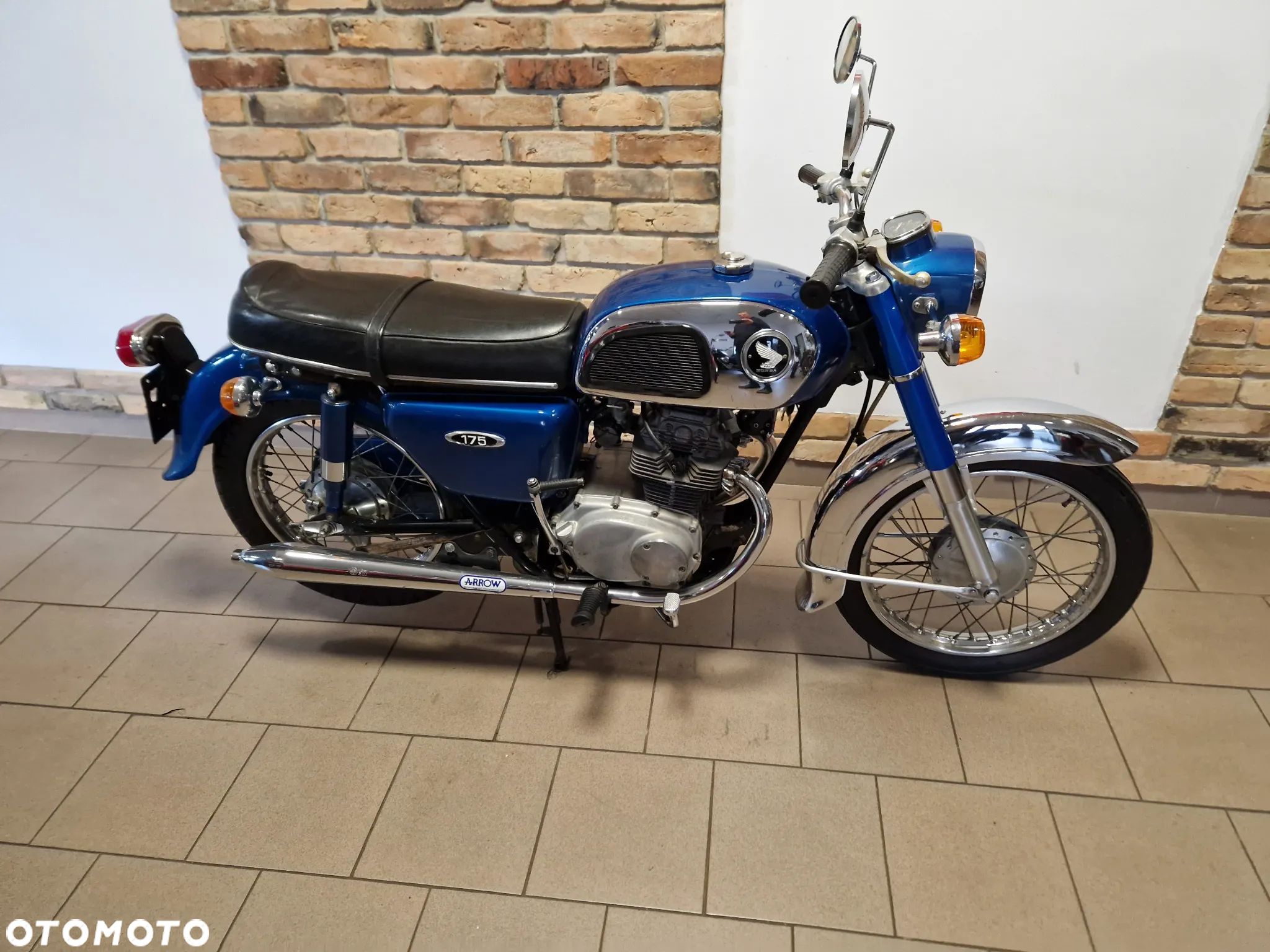 Honda CB - 1