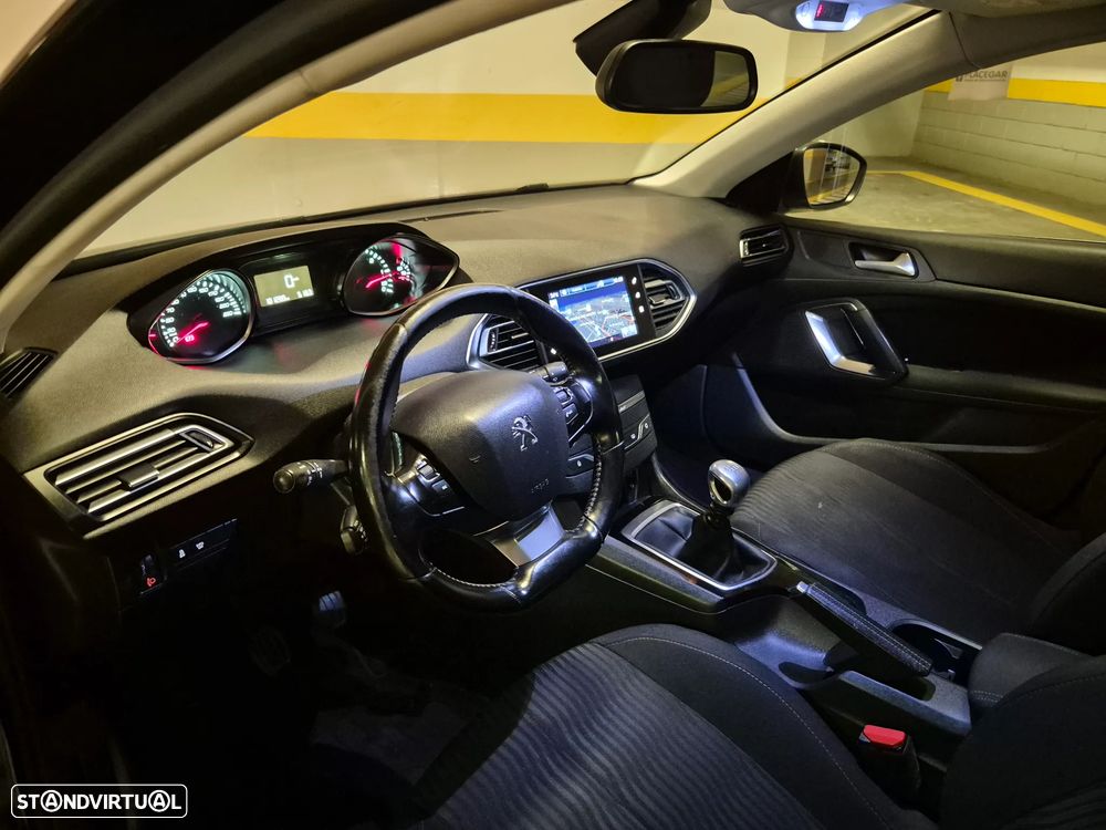Peugeot 308 SW BlueHDi 120 Stop & Start Style - 24
