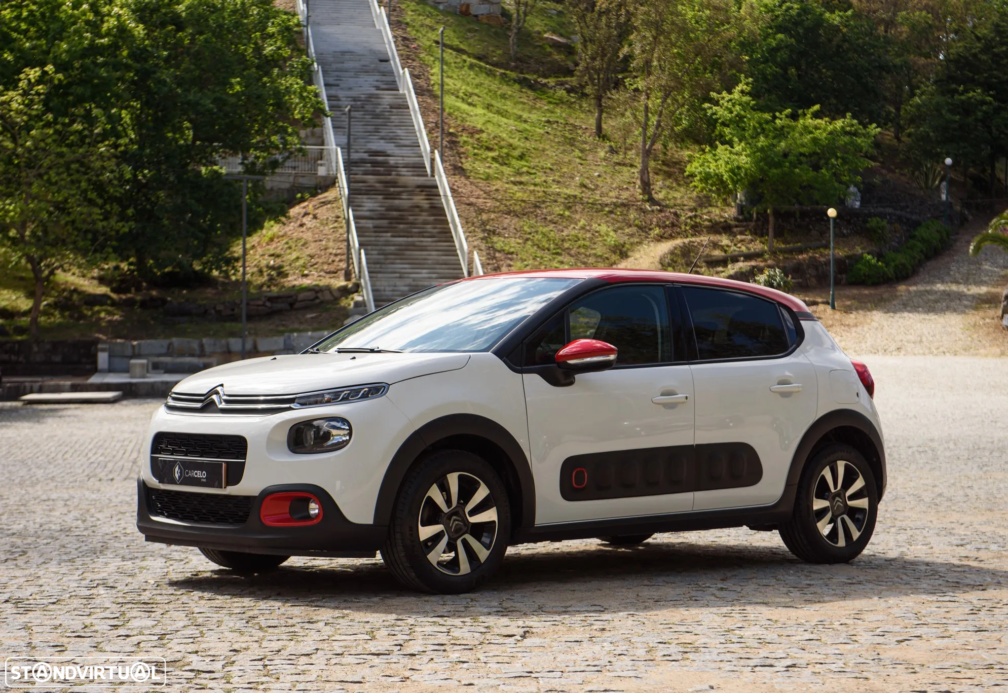 Citroën C3 1.2 PureTech Shine - 2