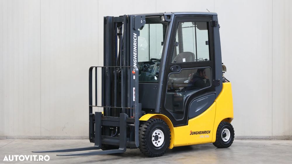 Jungheinrich TFG 320s - 2