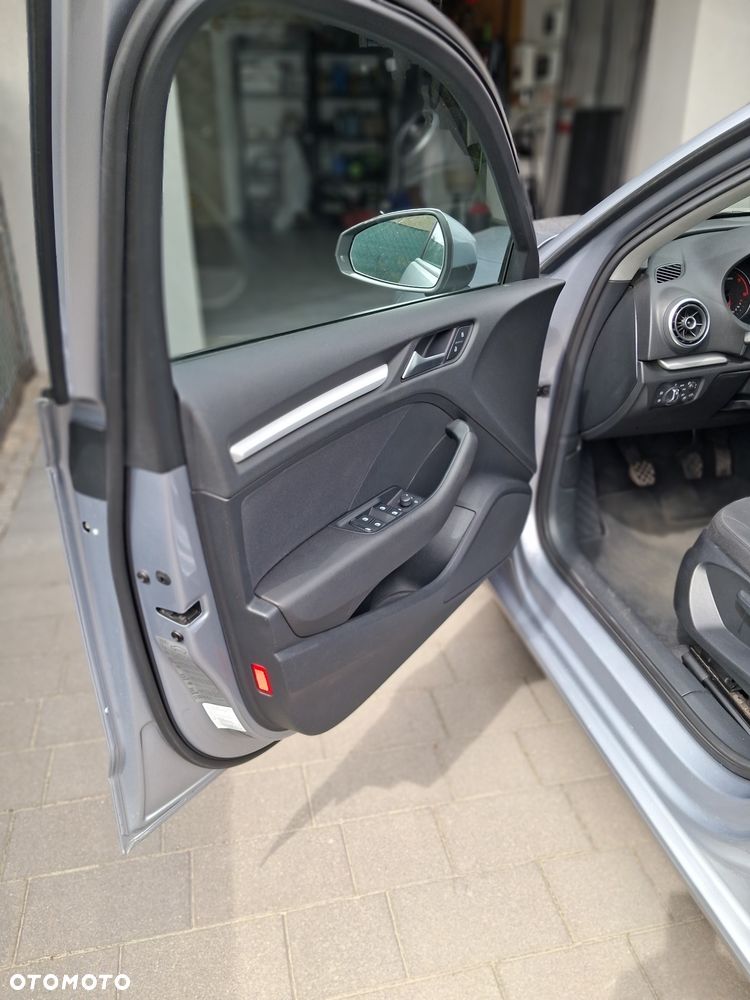 Audi A3 Sportback 2.0 TDI - 1