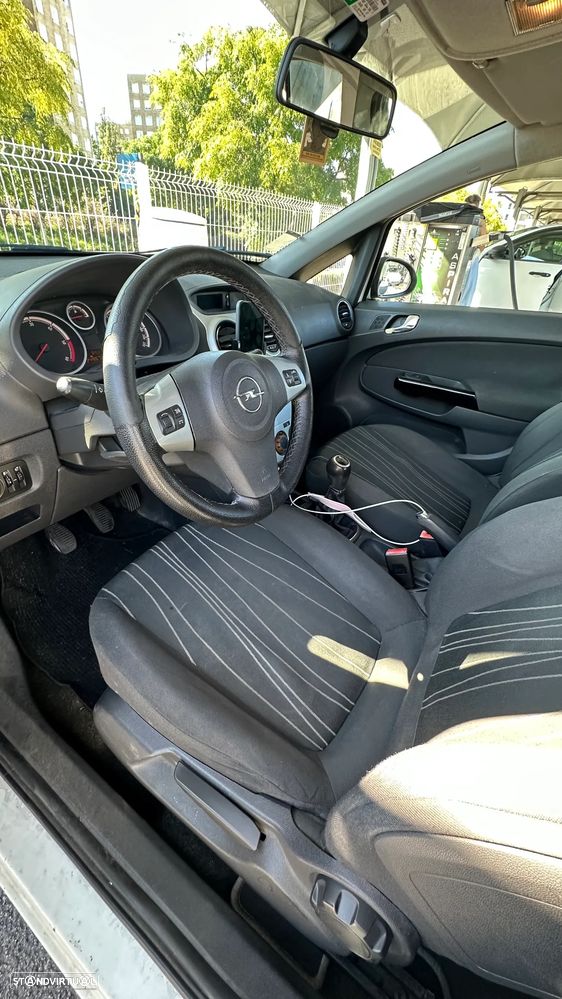 Opel Corsa 1.3 CDTi Enjoy EcoFLEX - 5